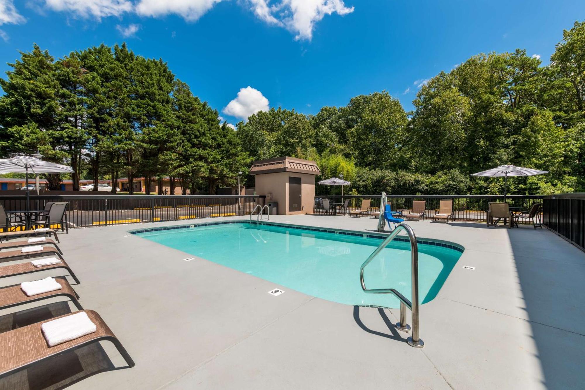 Best Western Albemarle Inn Esterno foto